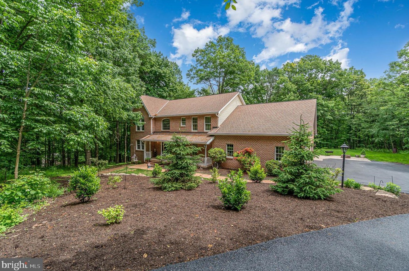 742 Aspen Ln, Lebanon, PA 17042-9073