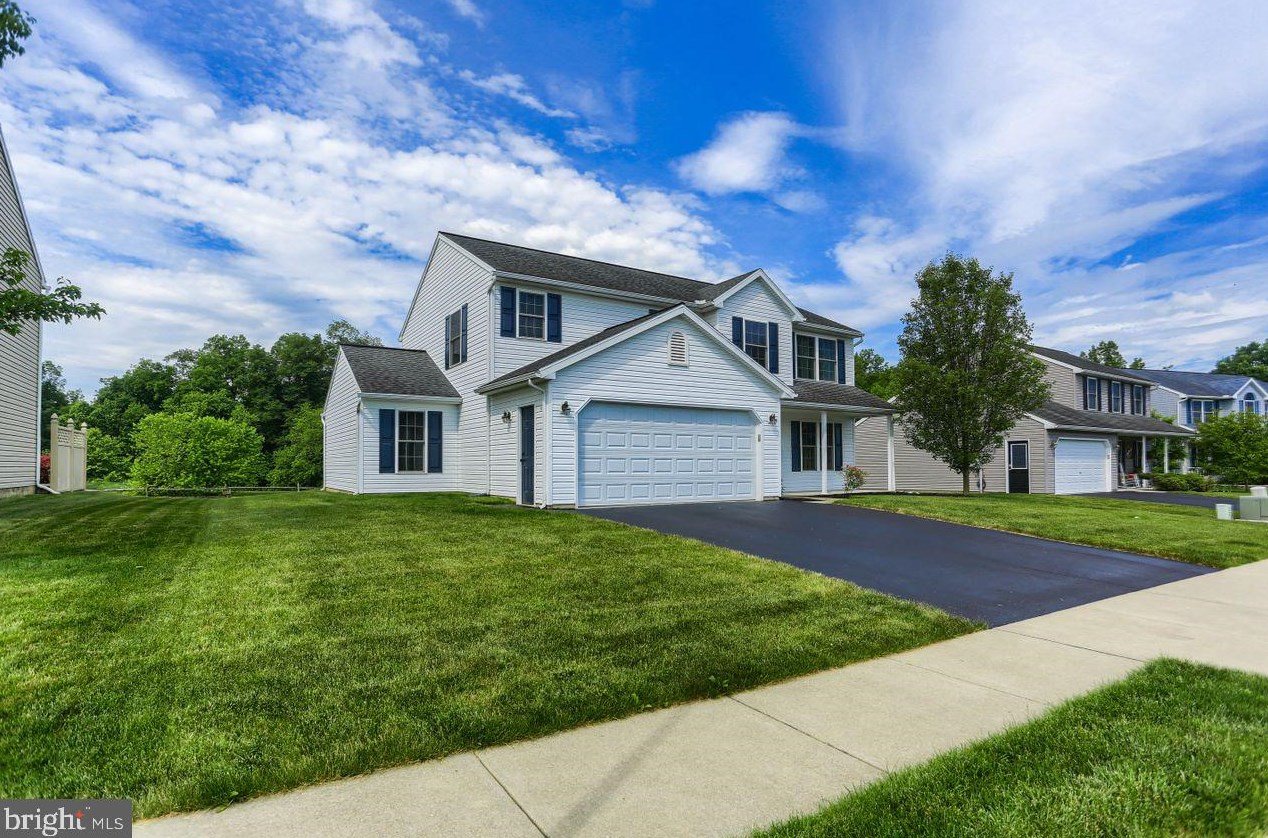 120 Creekview Dr, Bordnersville, PA 17038-8526