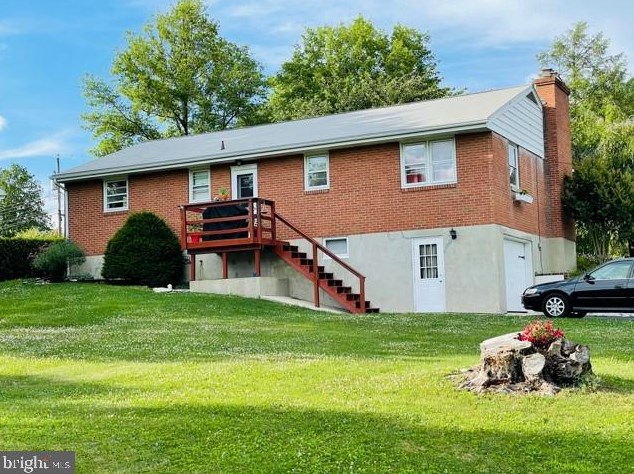 6 Larch St, Bellegrove, PA 17003-9589