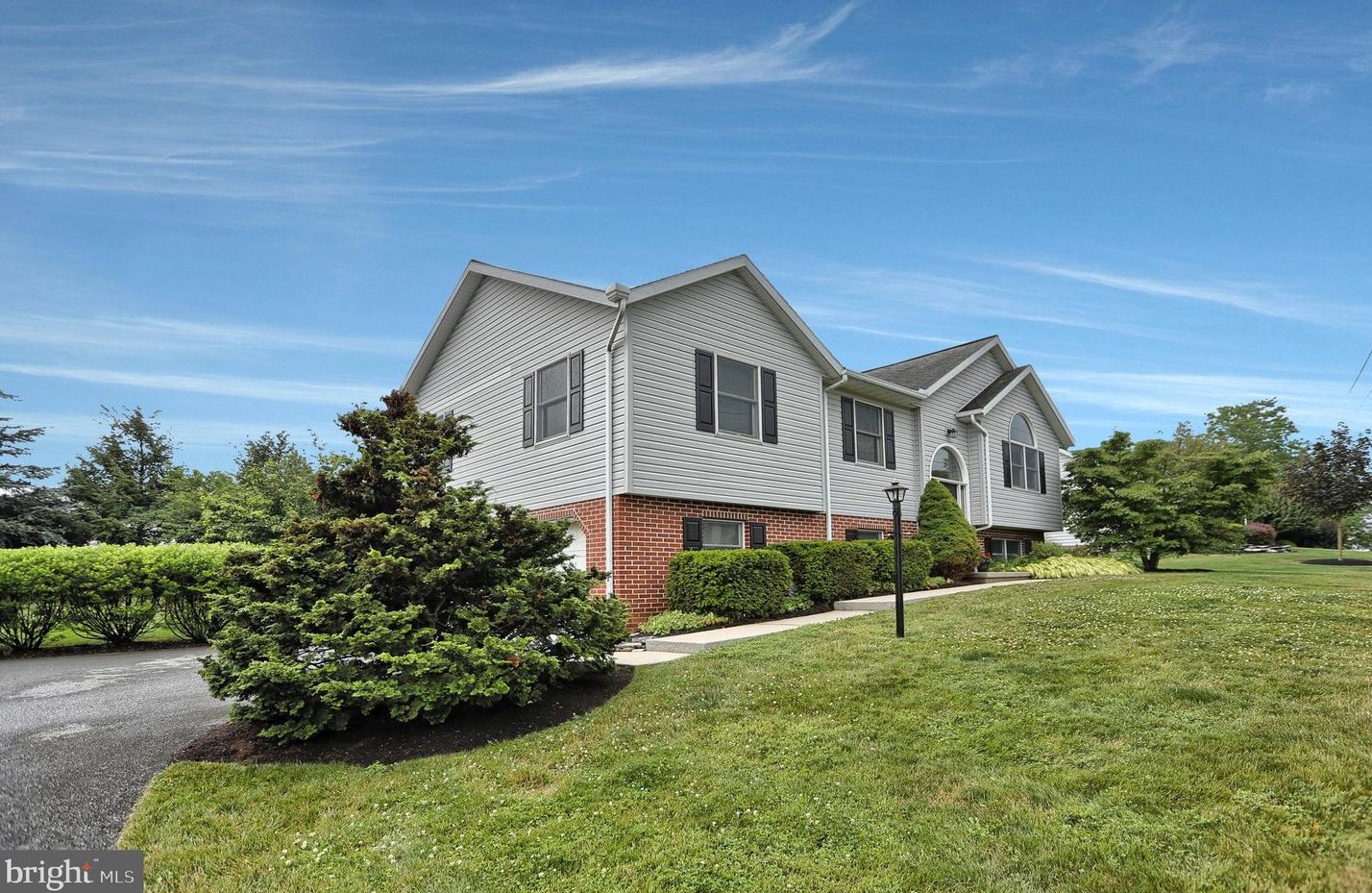 1245 Birch Rd, Lebanon, PA 17042-9193