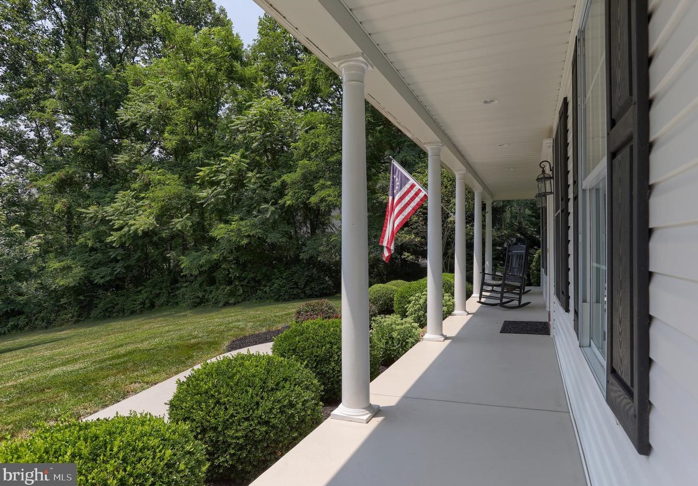 4 Oxford Dr, Stricklerstown, PA 17073-8900