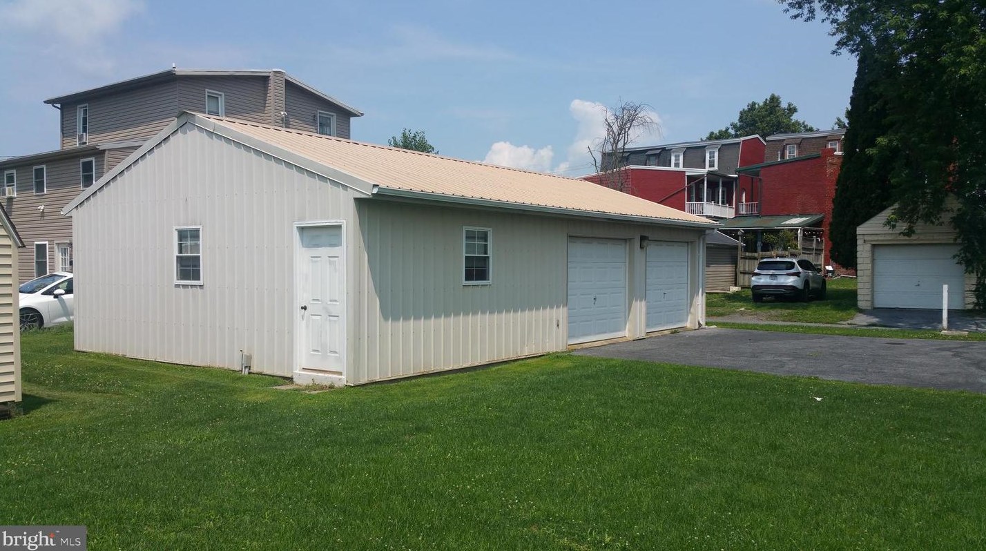 635 Weidman St, Lebanon, PA 17046-4062