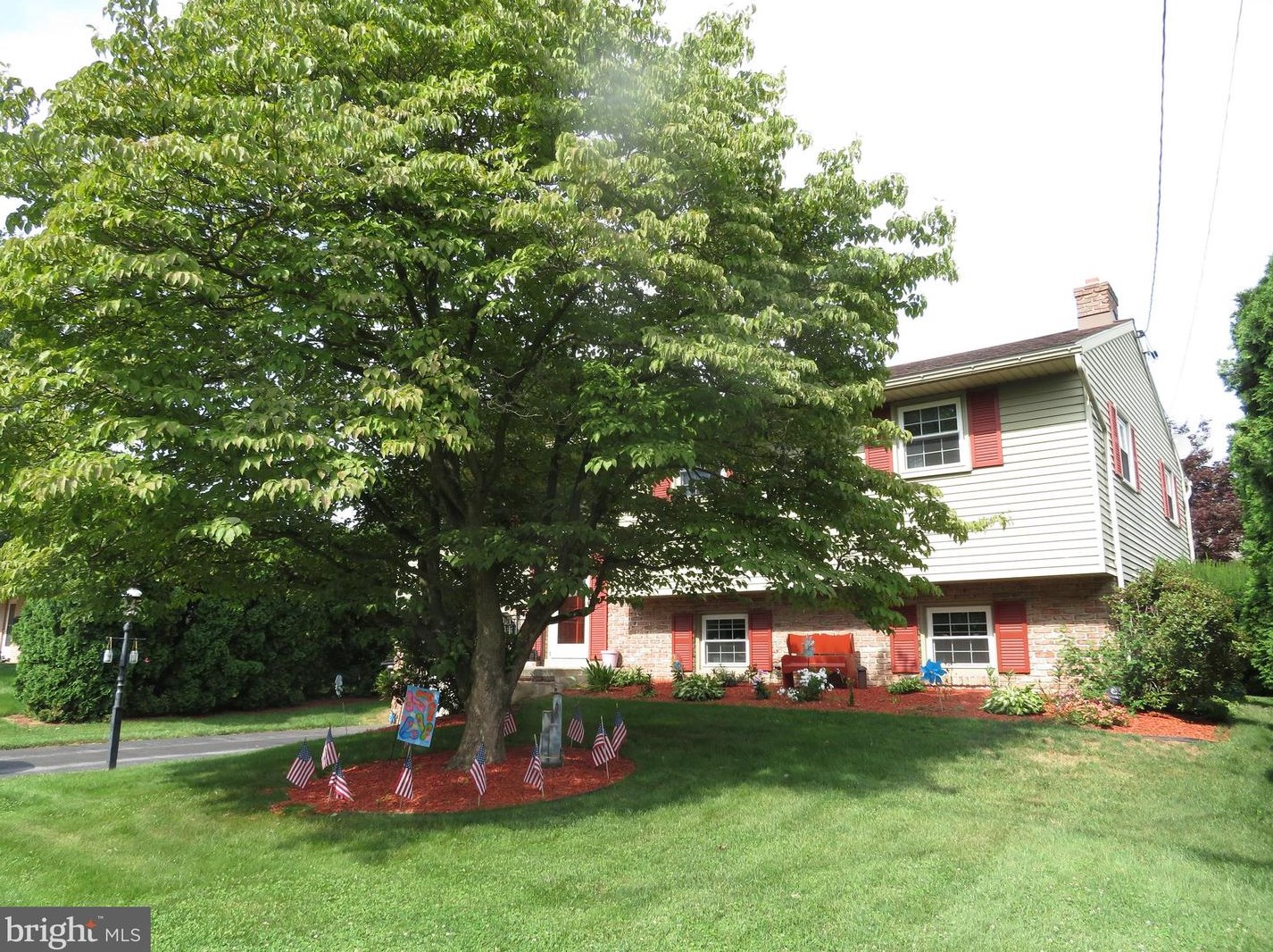 736 Barbara Ann Dr, Lebanon, PA 17046-8217