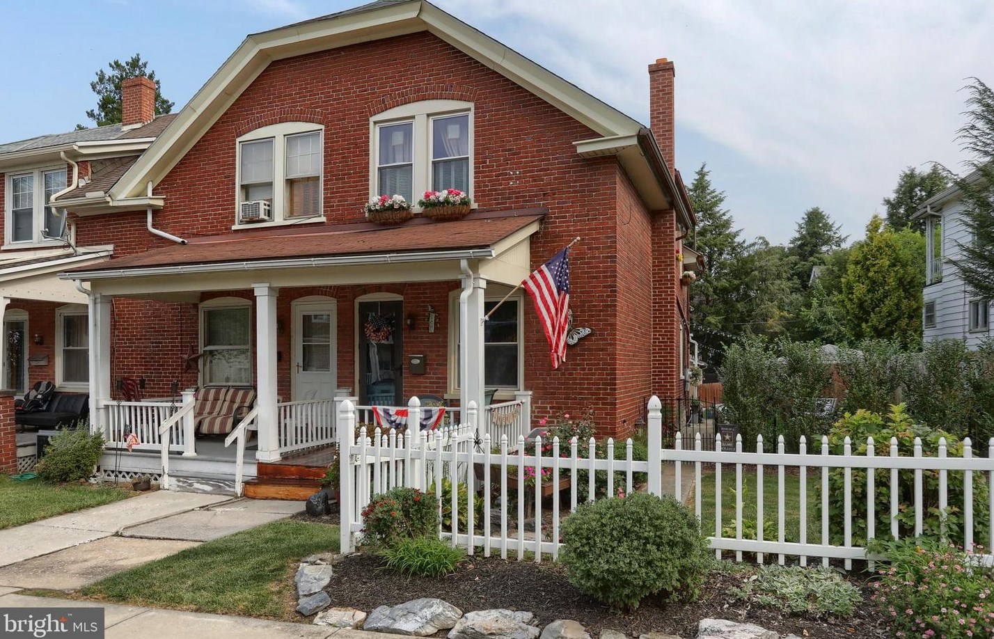 33 Locust St, Lebanon, PA 17042-6366