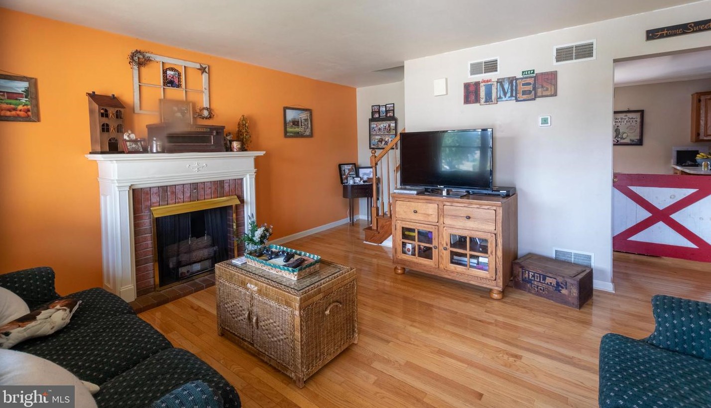 206 Acorn Cir, Lebanon, PA 17042-9137
