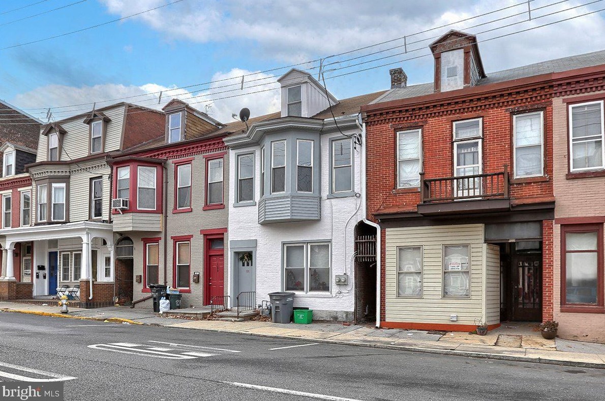 131 N 9th St, Lebanon, PA 17046