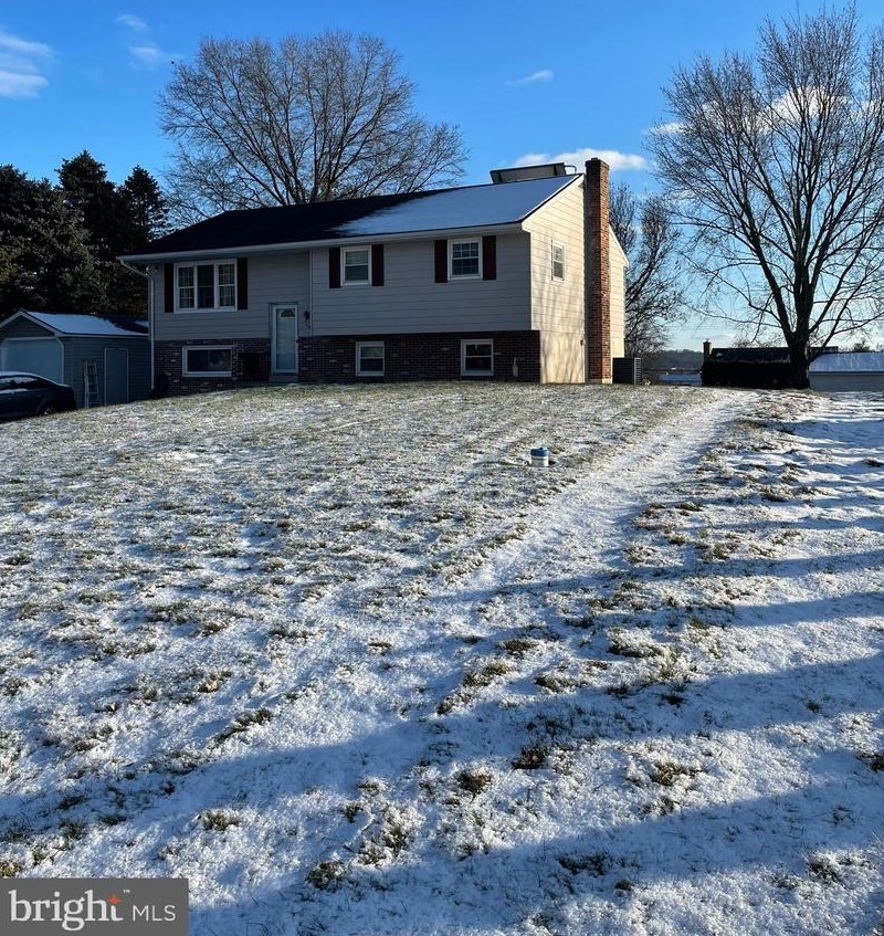 144 Deer Dr, Bordnersville, PA 17038