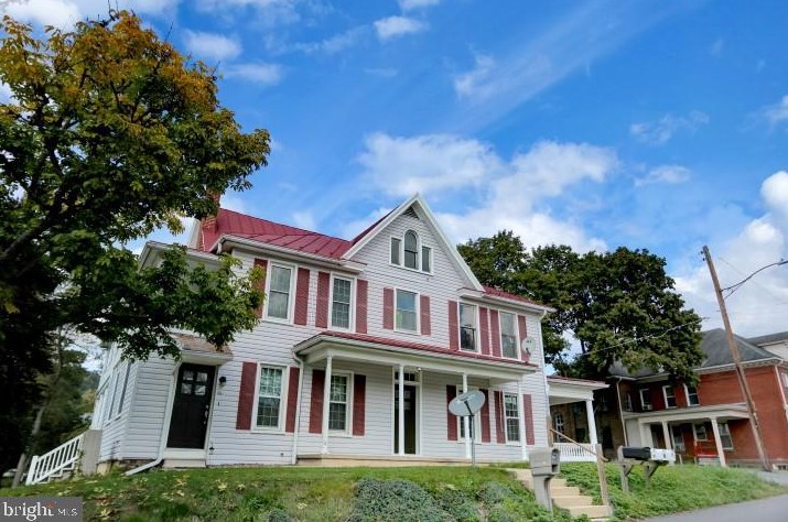 30 W Mcclure St, Paradise Park, PA 17068