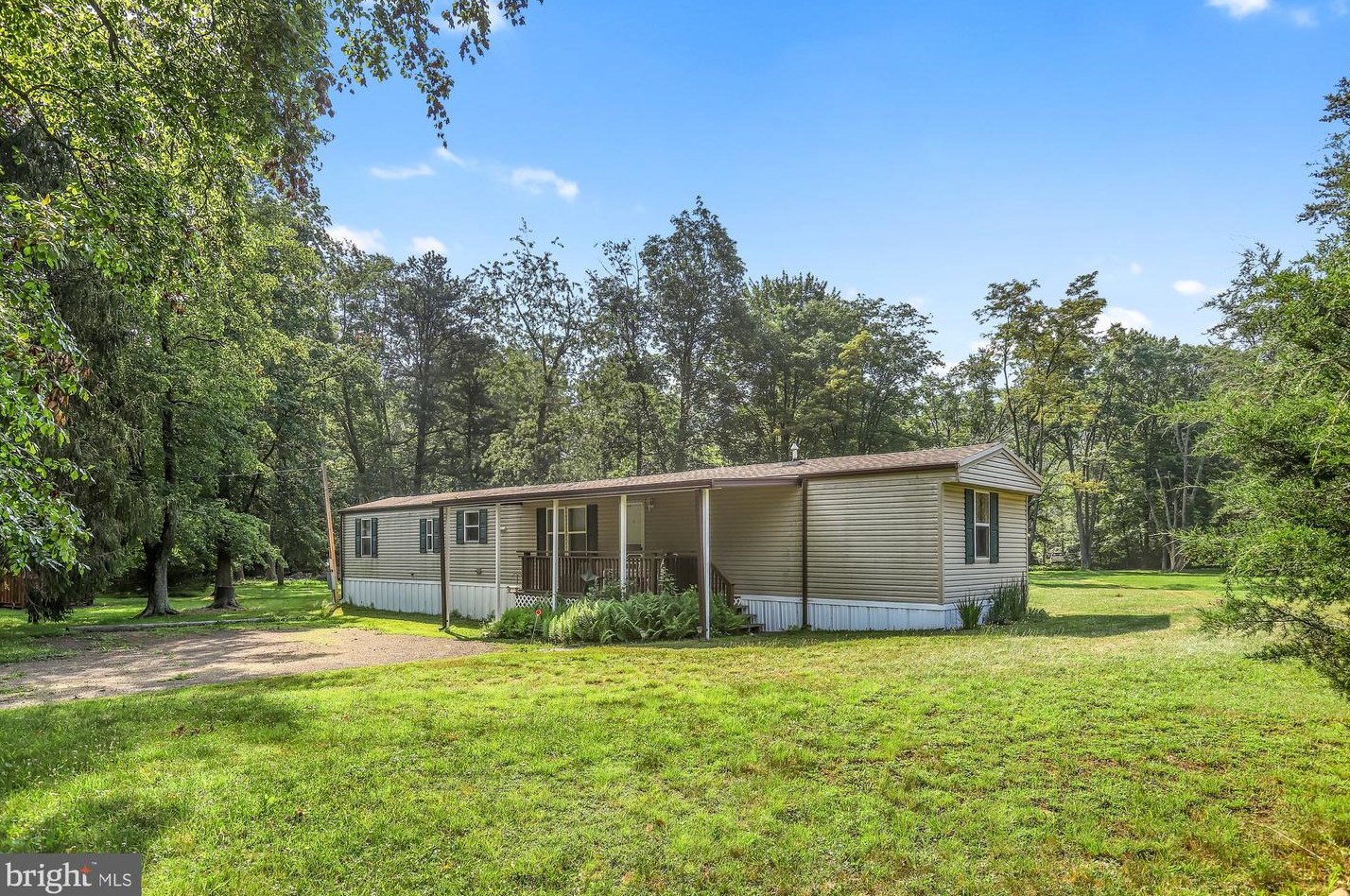 1426 Mccabe Rd, Landisburg, PA 17040-8113