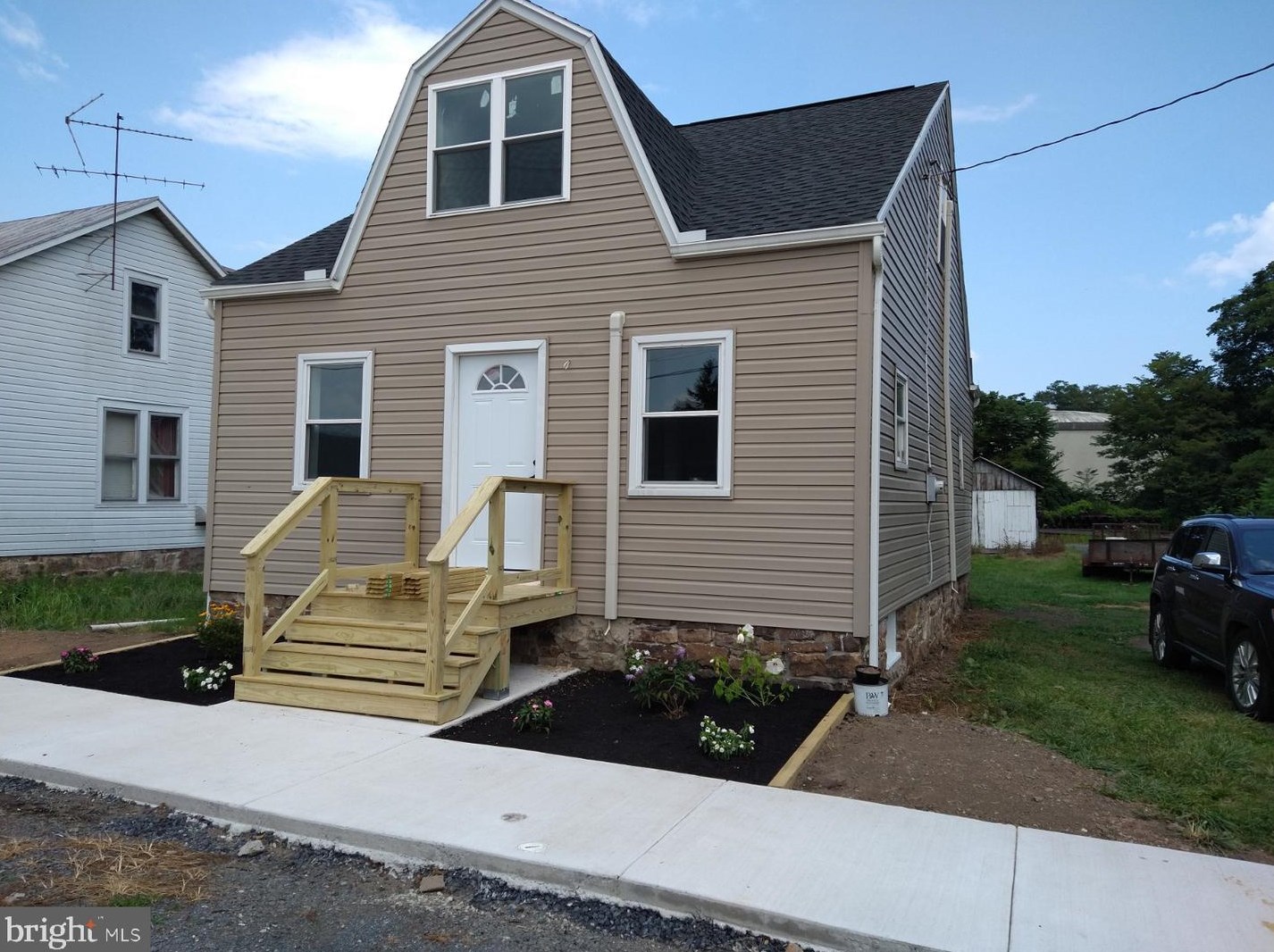 400 N 3rd St, Wila, PA 17074