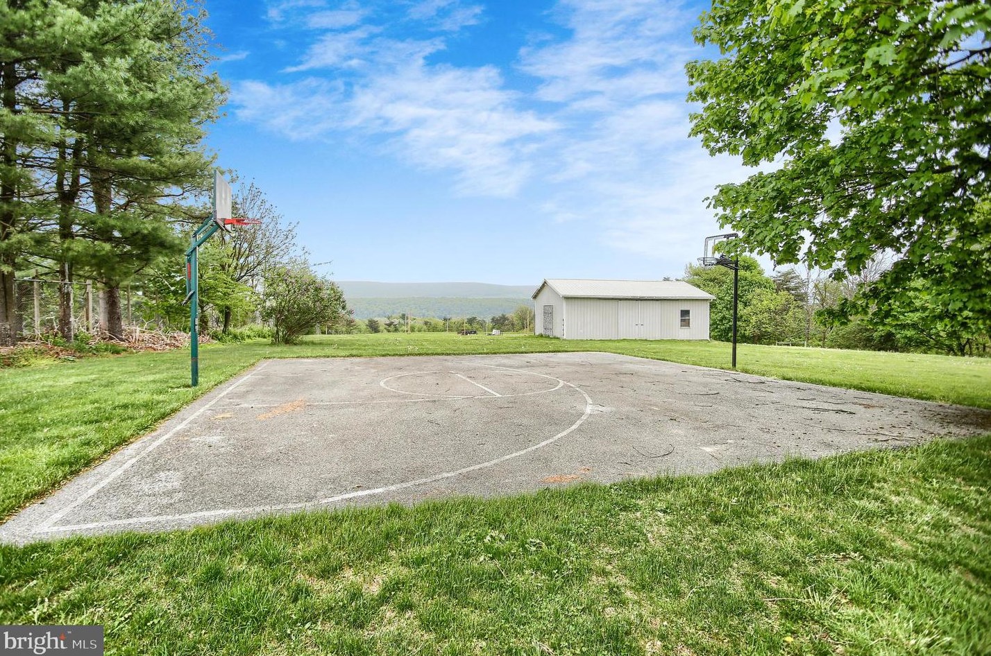 1466 Summer Hill Rd, Brommerstown PA  17922-9017 exterior