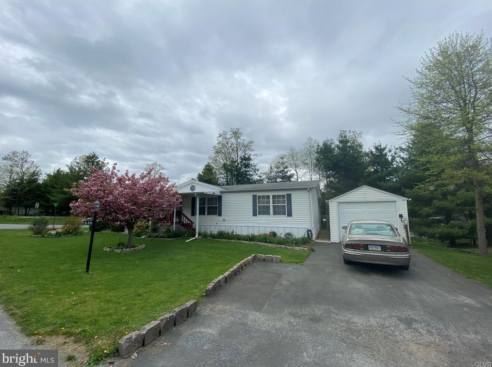 230 Angel Dr, Kepner, PA 17960