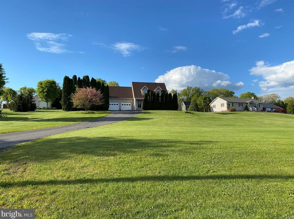 363 Pine Valley Rd, Kepner, PA 17960-9435