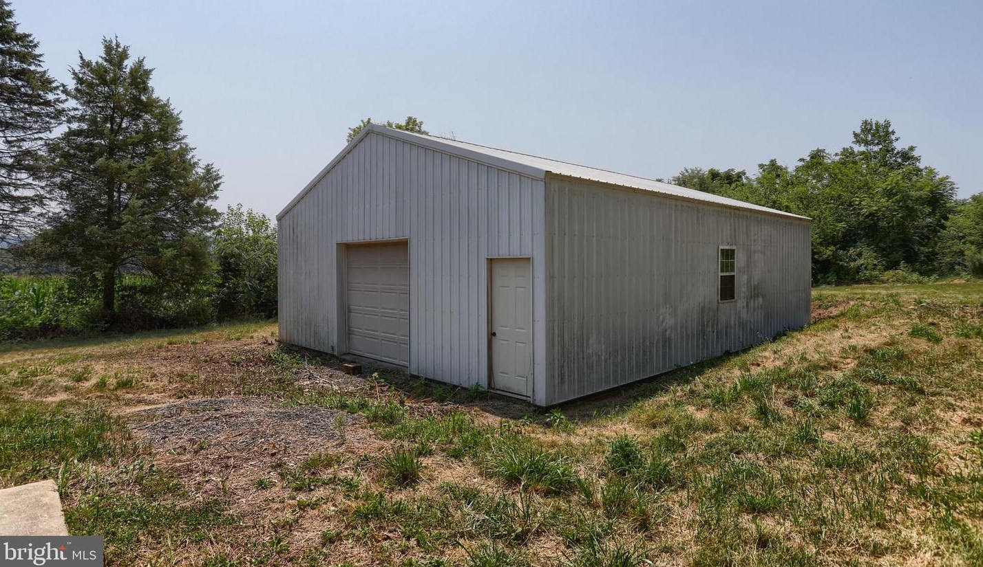 258 Dad Burnhams Rd, Schuylkill Haven, PA 17972