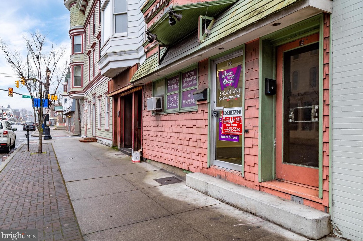 128 E Broad St, Hometown, PA 18252