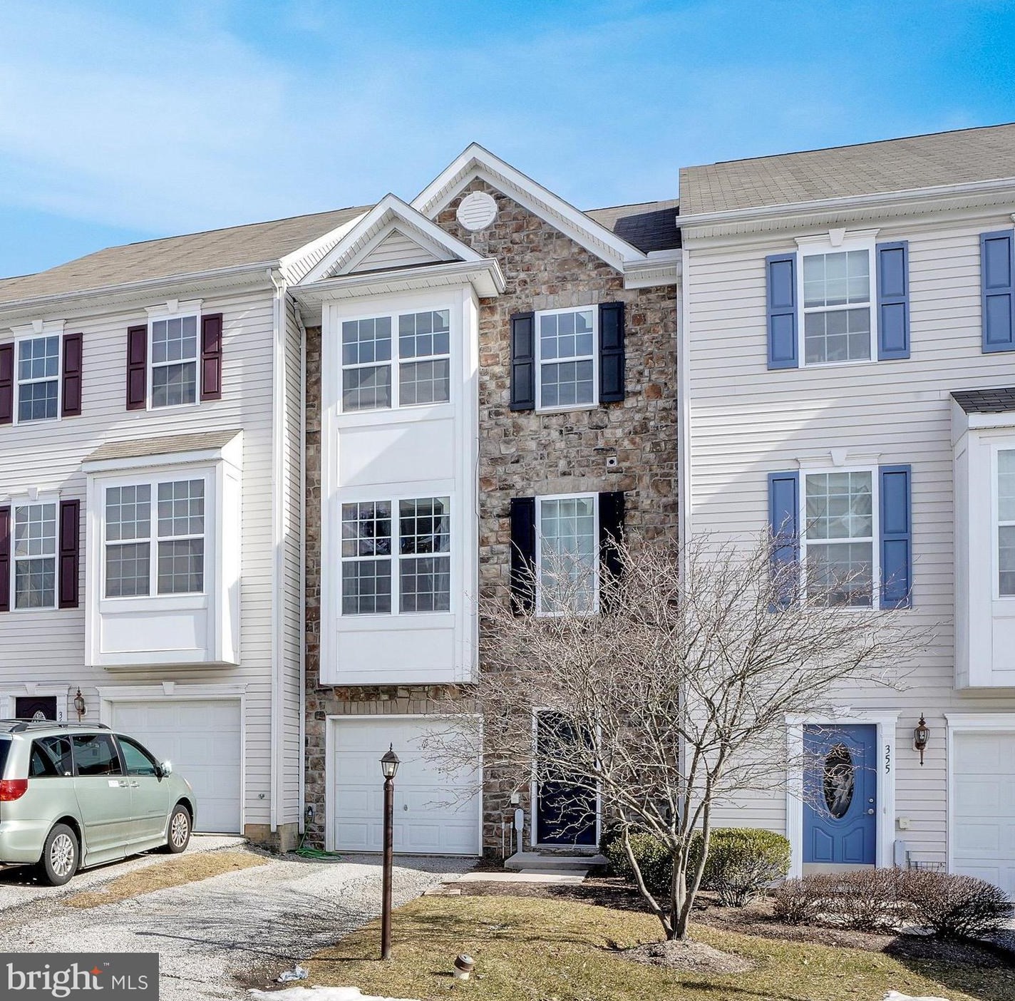 359 Clay Ave, Yoe, PA 17313-1527