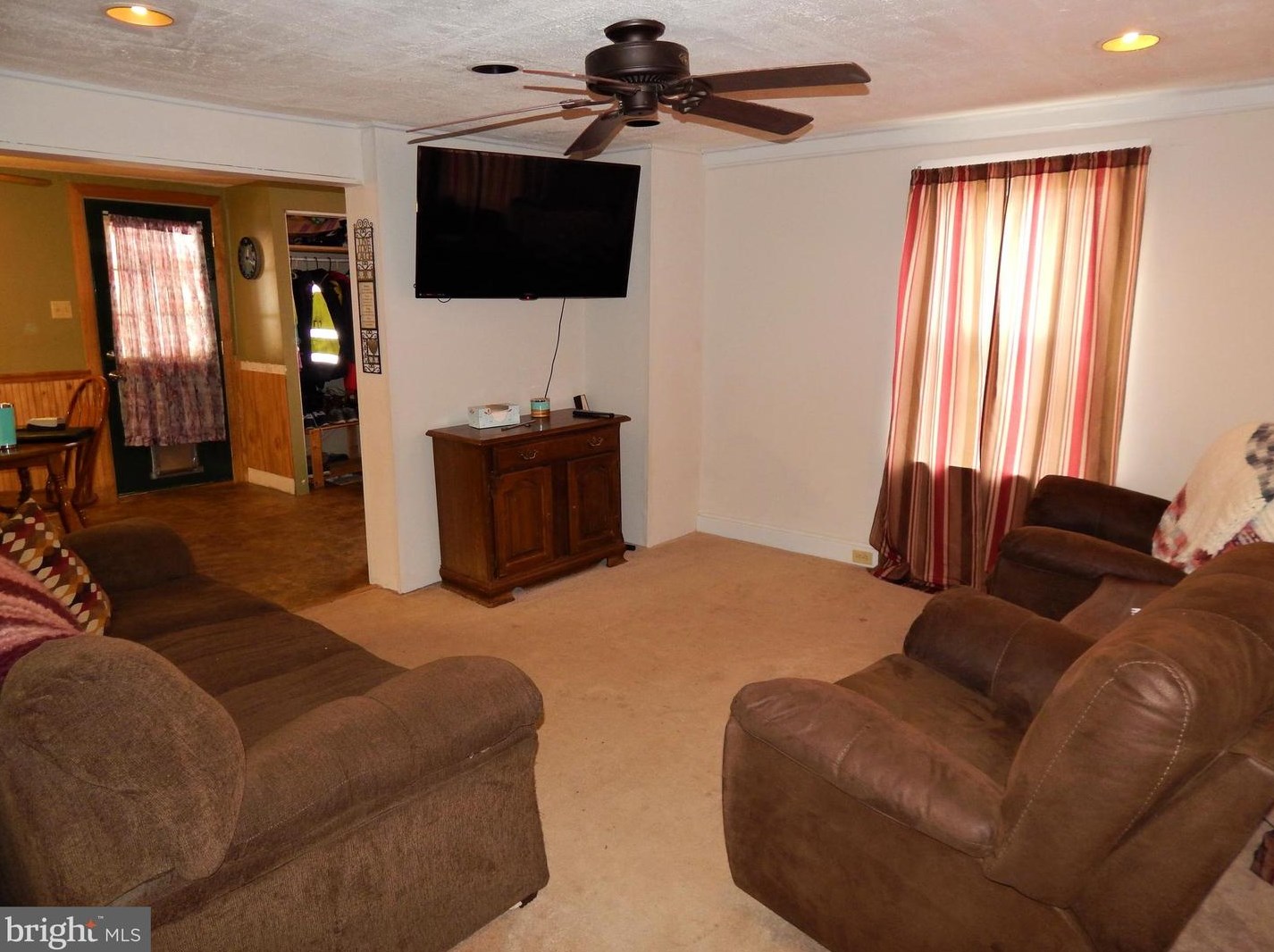18 Argyle Ave, Hametown, PA 17327-1308