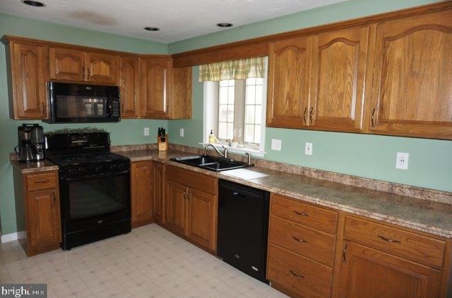 610 Carrie Dr, Yoe PA  17313-9254 exterior