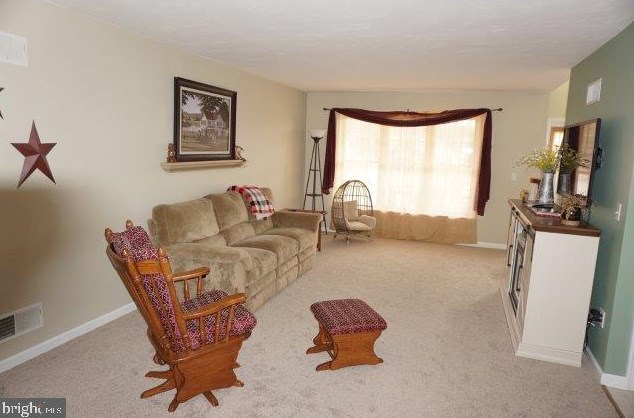 610 Carrie Dr, Yoe PA  17313-9254 exterior