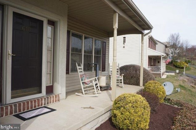 610 Carrie Dr, Yoe PA  17313-9254 exterior