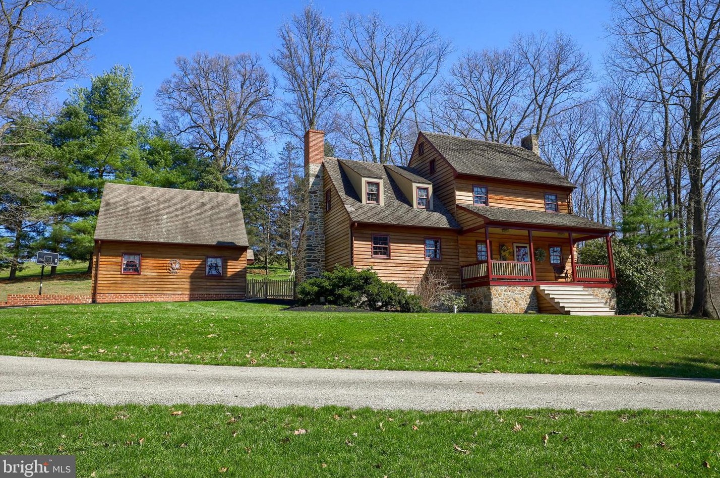 1459 Krafts Mill Rd, Spring Grove, PA 17362-7964