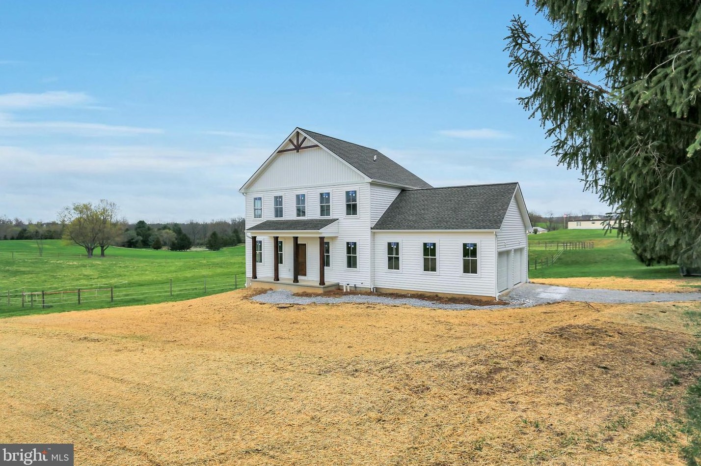 1305 Grandview Rd, Spring Grove, PA 17362