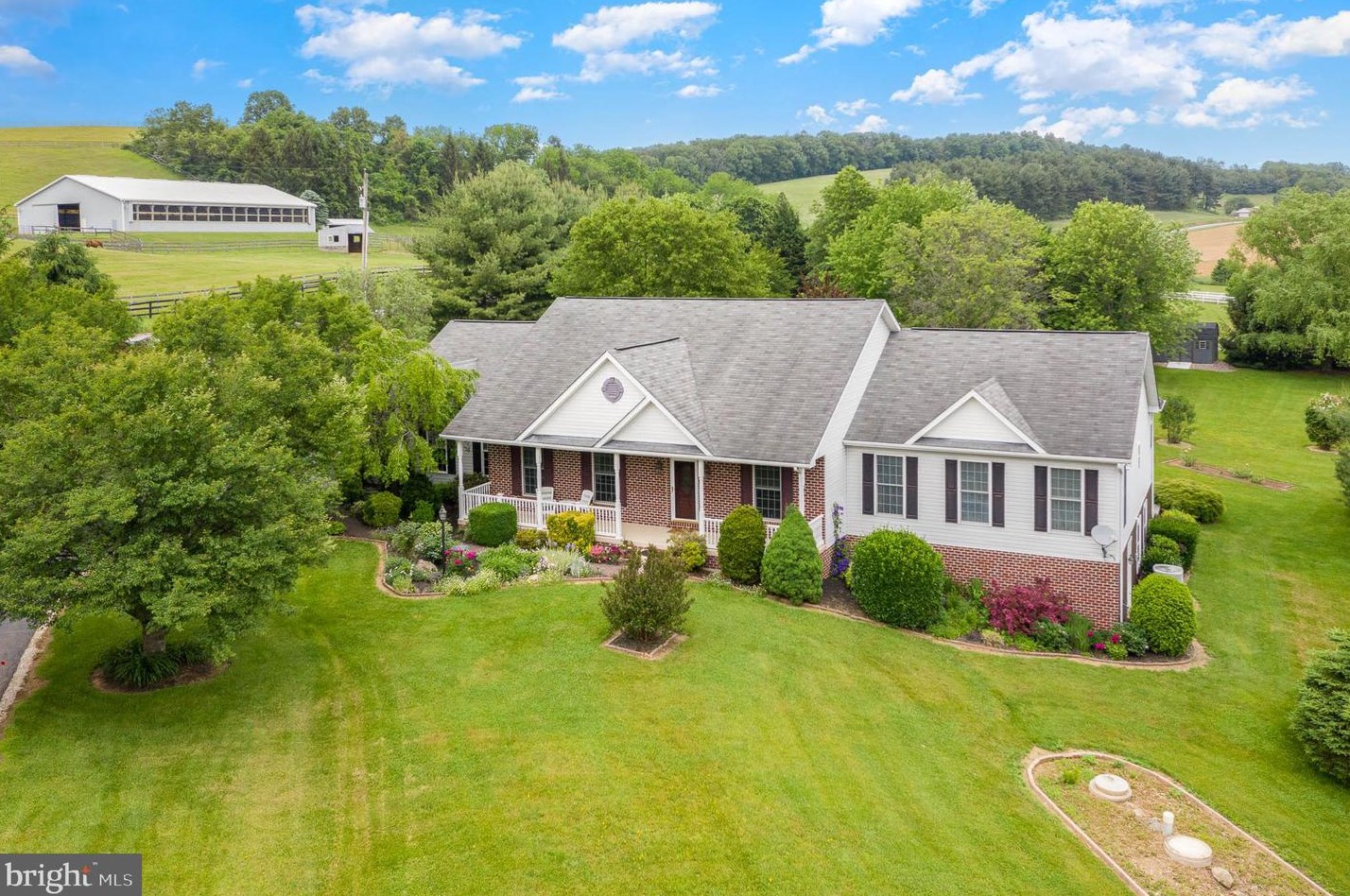 7400 Hokes Rd, Hametown, PA 17327-8728