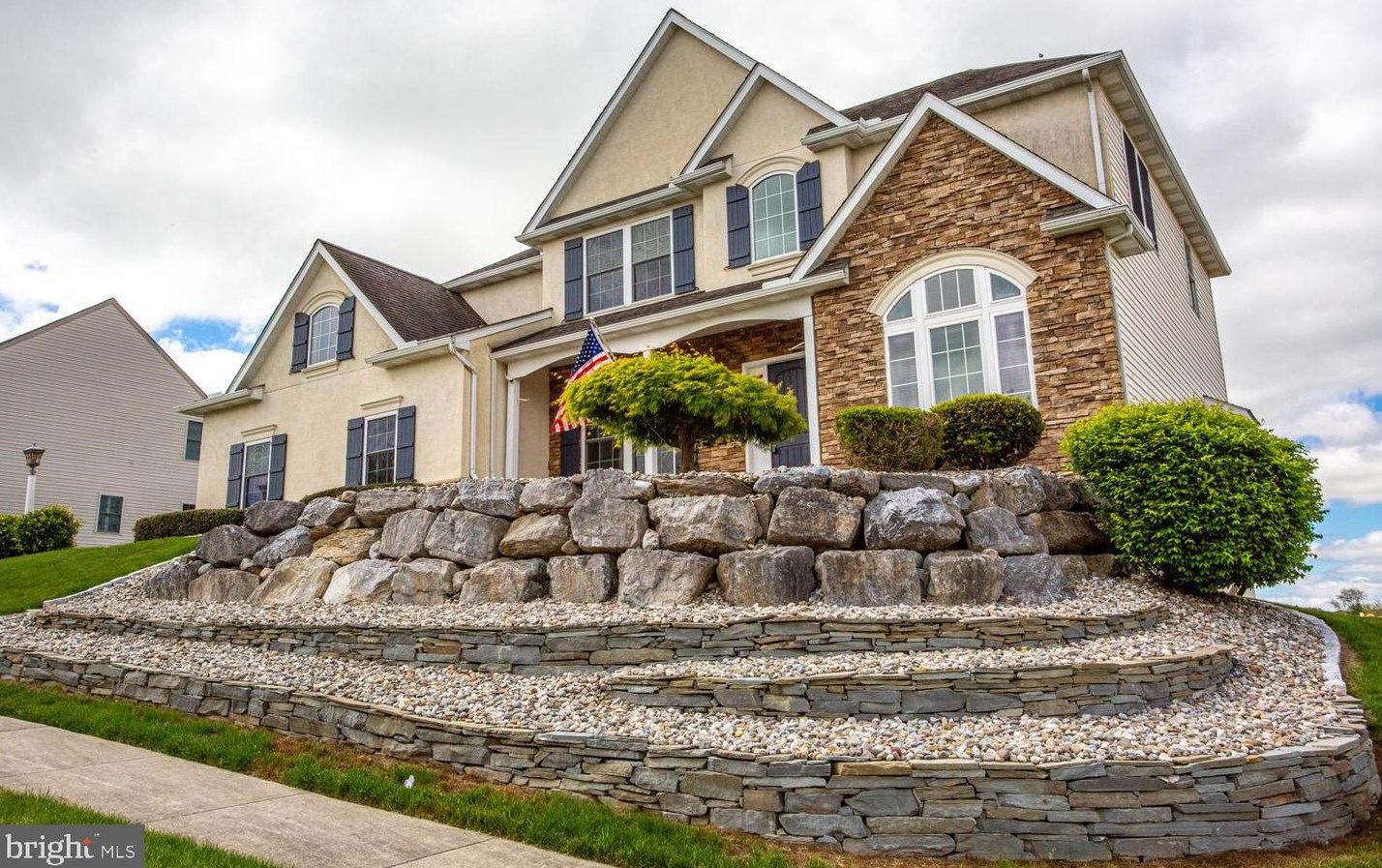 139 Livia Ln, Longlevel, PA 17368