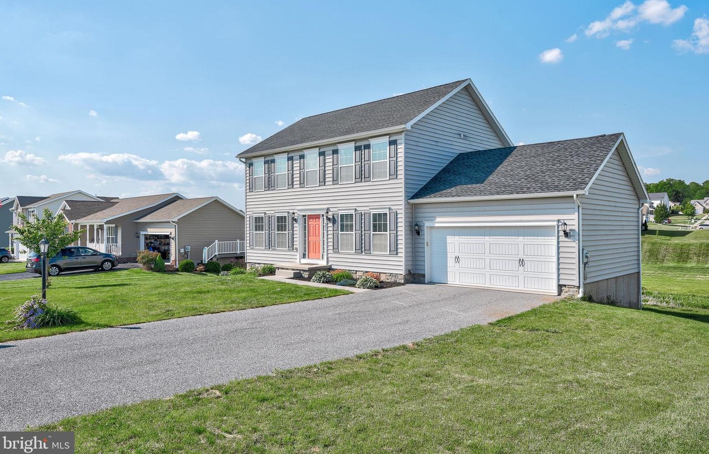 31 Knobby Hook, Hanover, PA 17331