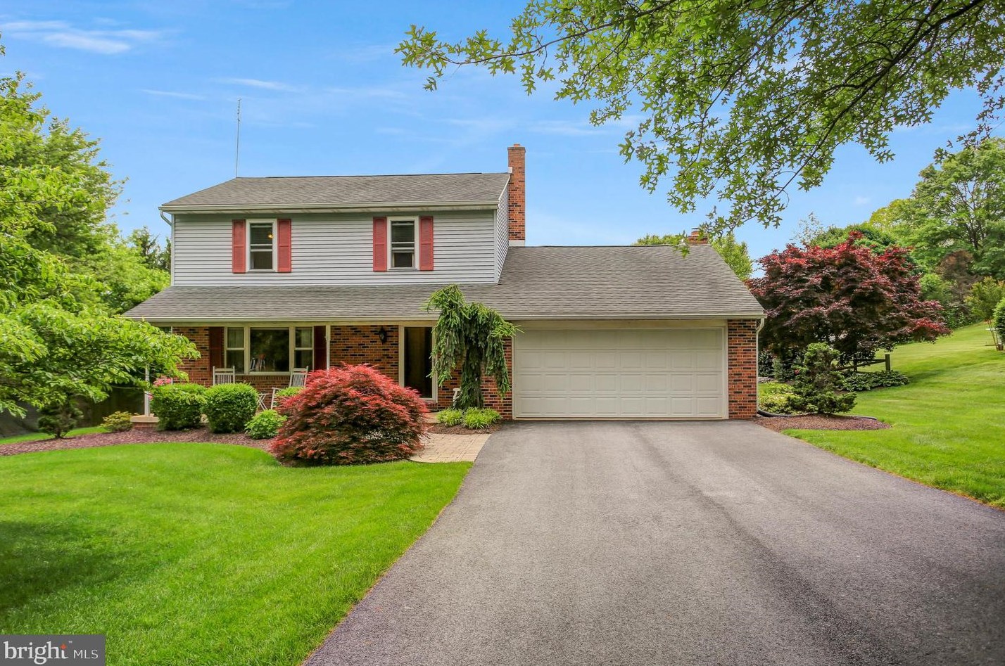 6 Mccullough Dr, Hametown, PA 17327