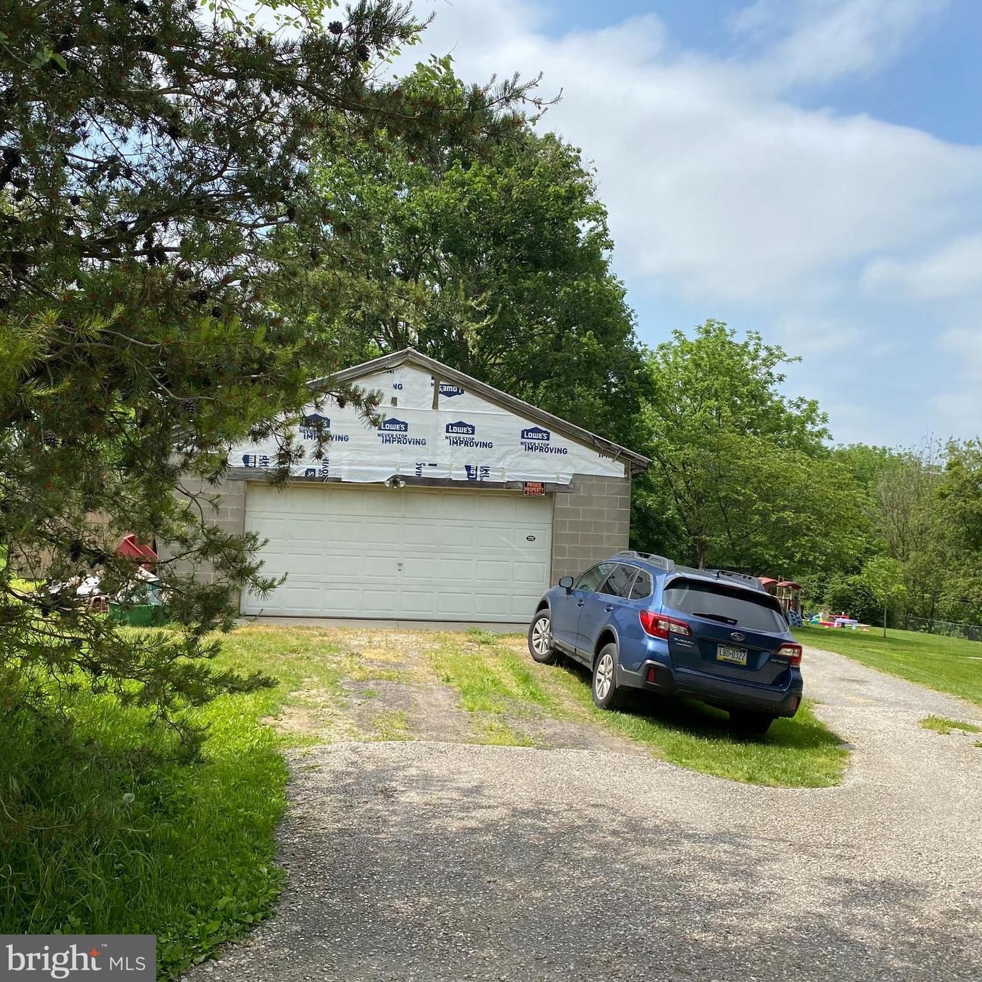61 Baltimore St, Spring Grove, PA 17362