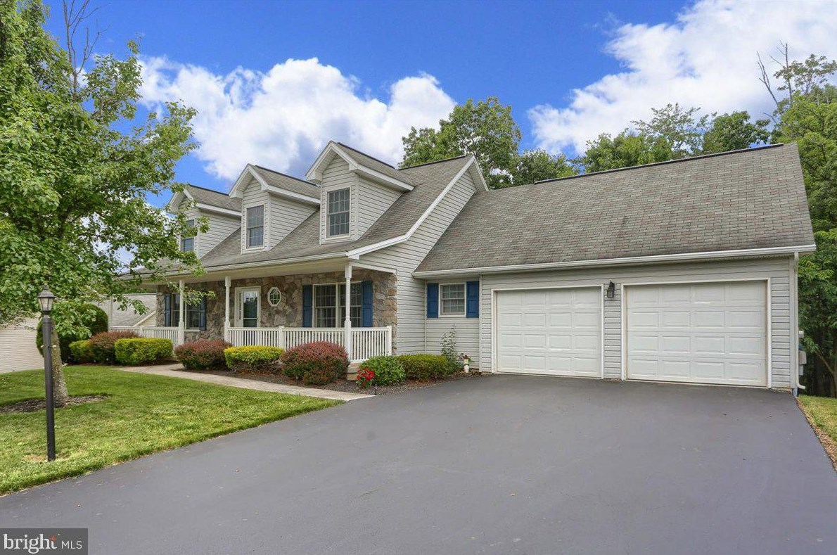 55 Scarlet Oak Dr, Etters, PA 17319