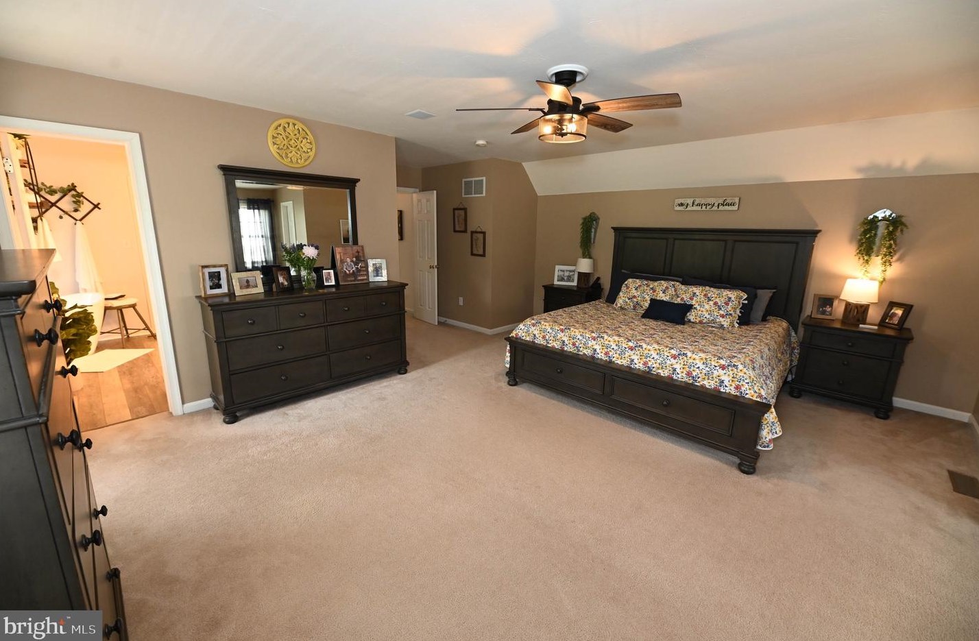 32 Valley Rd, Shrewsbury PA  17361-1116 exterior