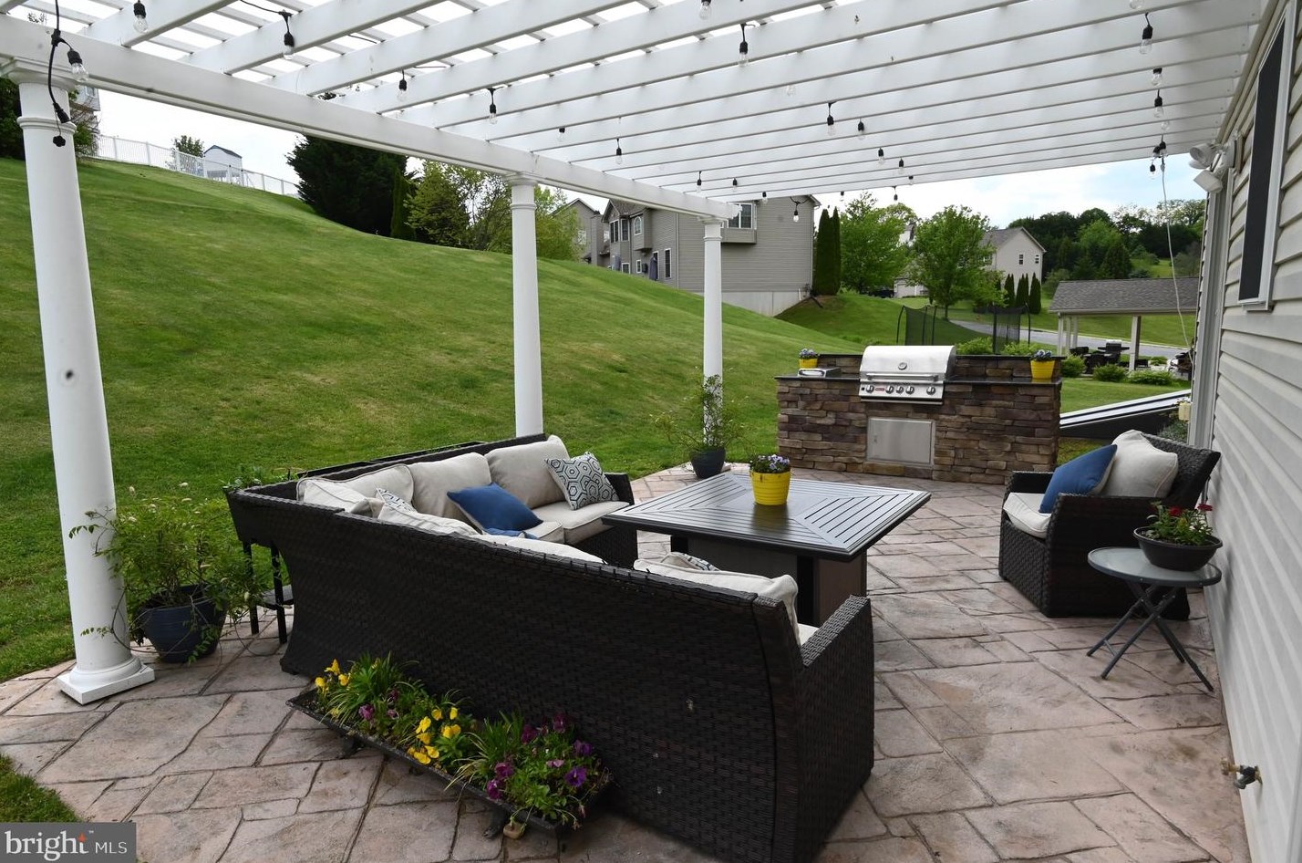 32 Valley Rd, Shrewsbury PA  17361-1116 exterior