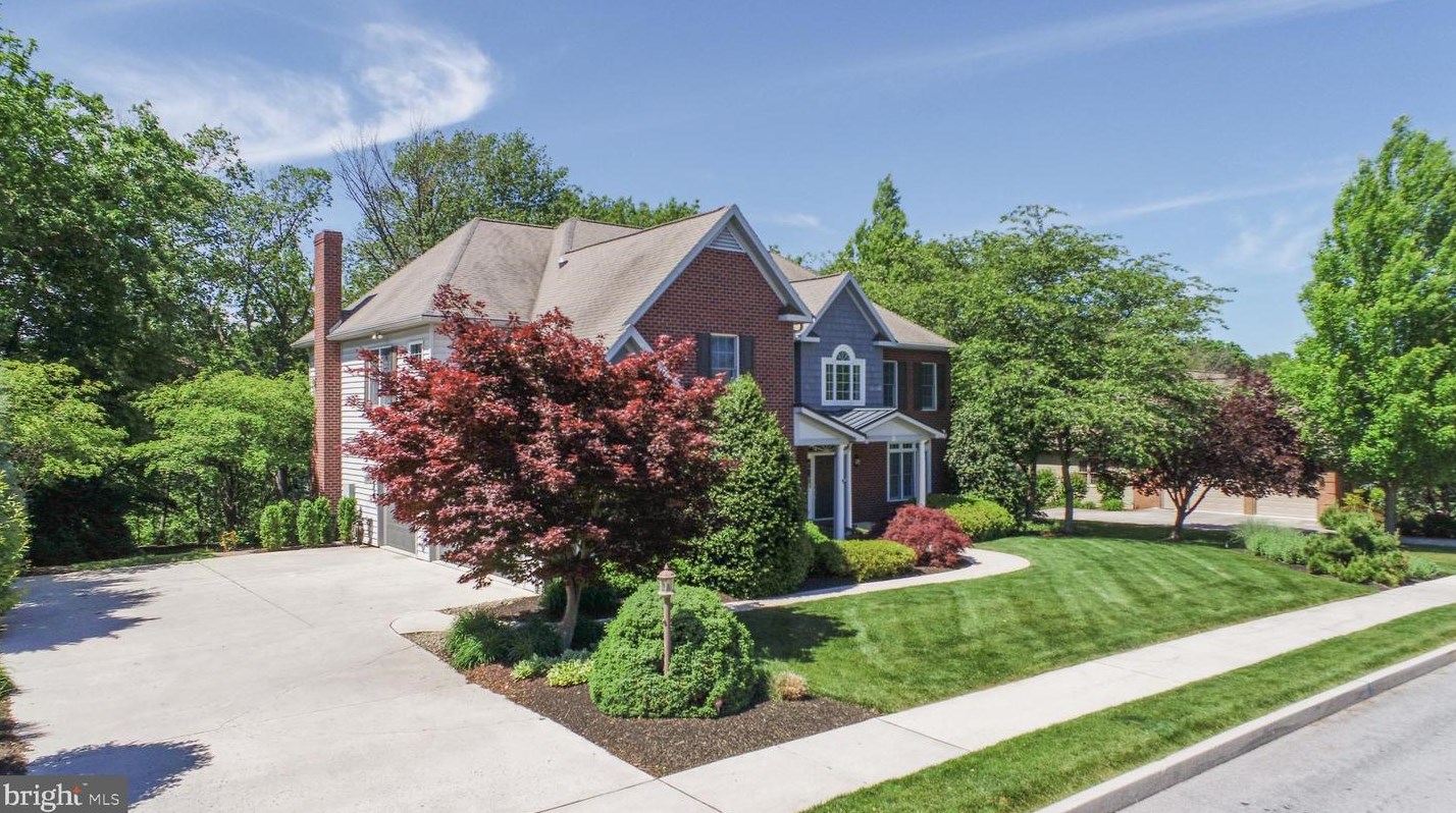 326 Equus Dr, Camp Hill, PA 17011