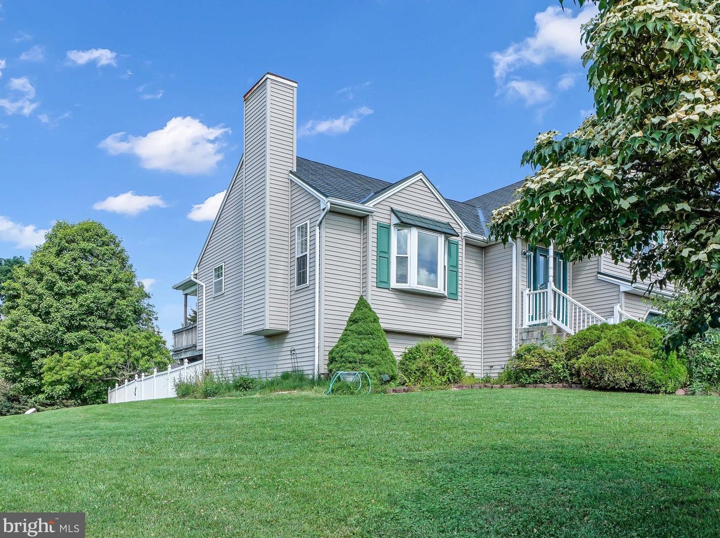 318 Pine Valley Dr, Cross Roads, PA 17322