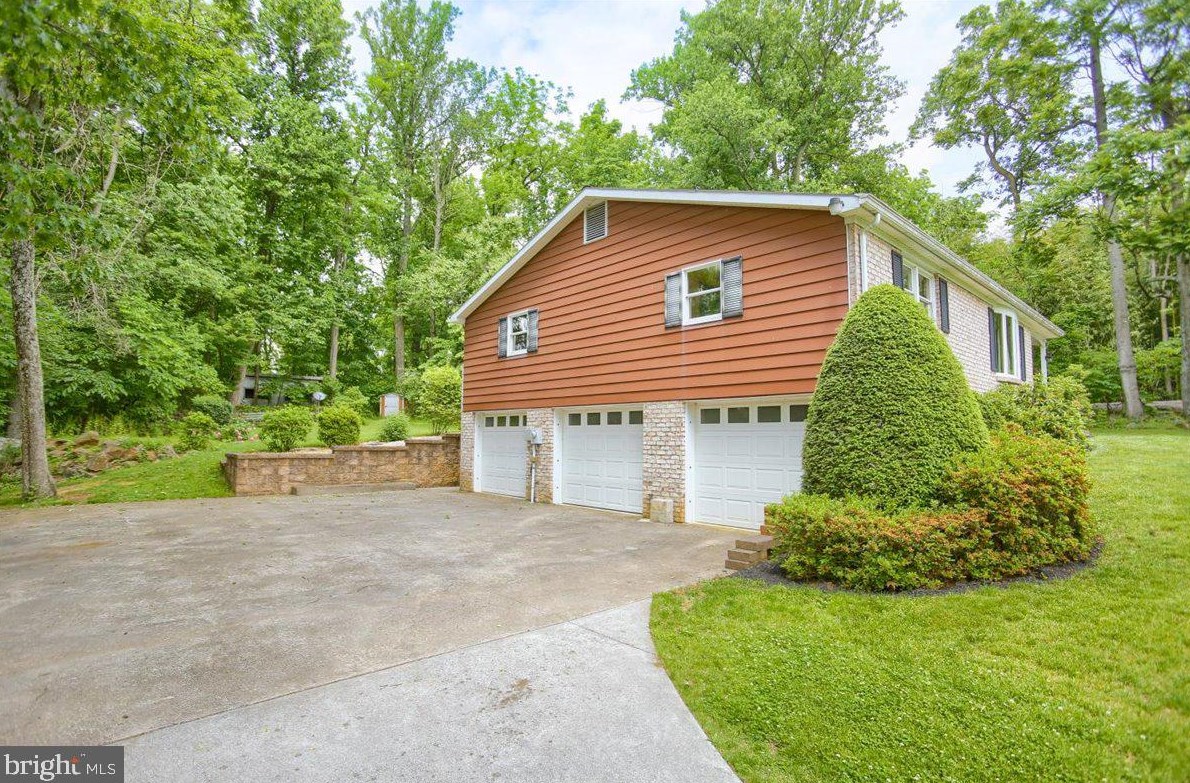 154 Blair Mountain Rd, Siddonsburg, PA 17019