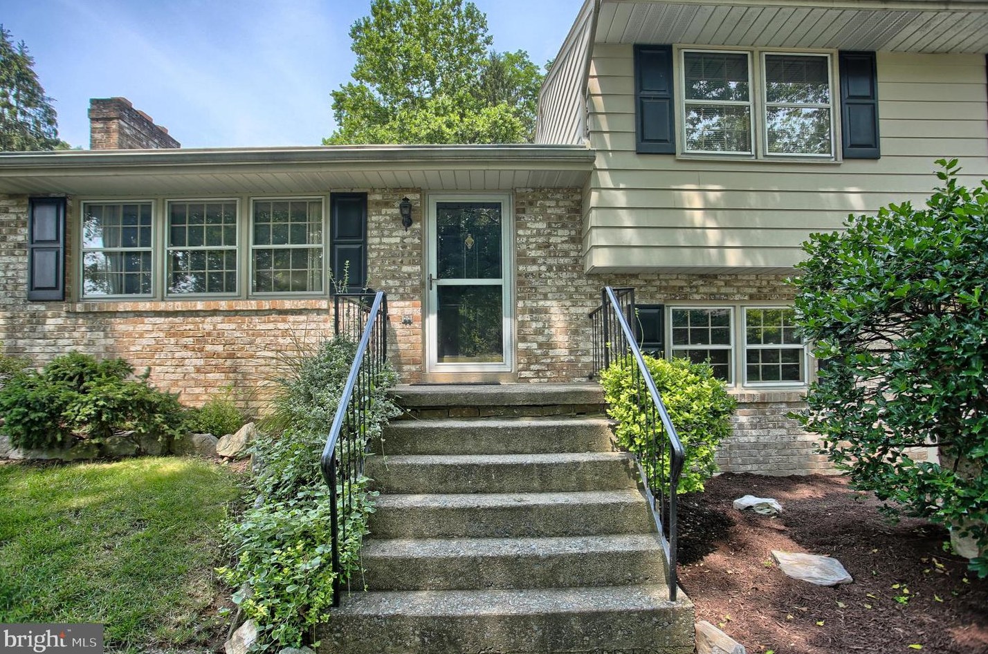 138 Yellow Breeches Dr, Camp Hill, PA 17011