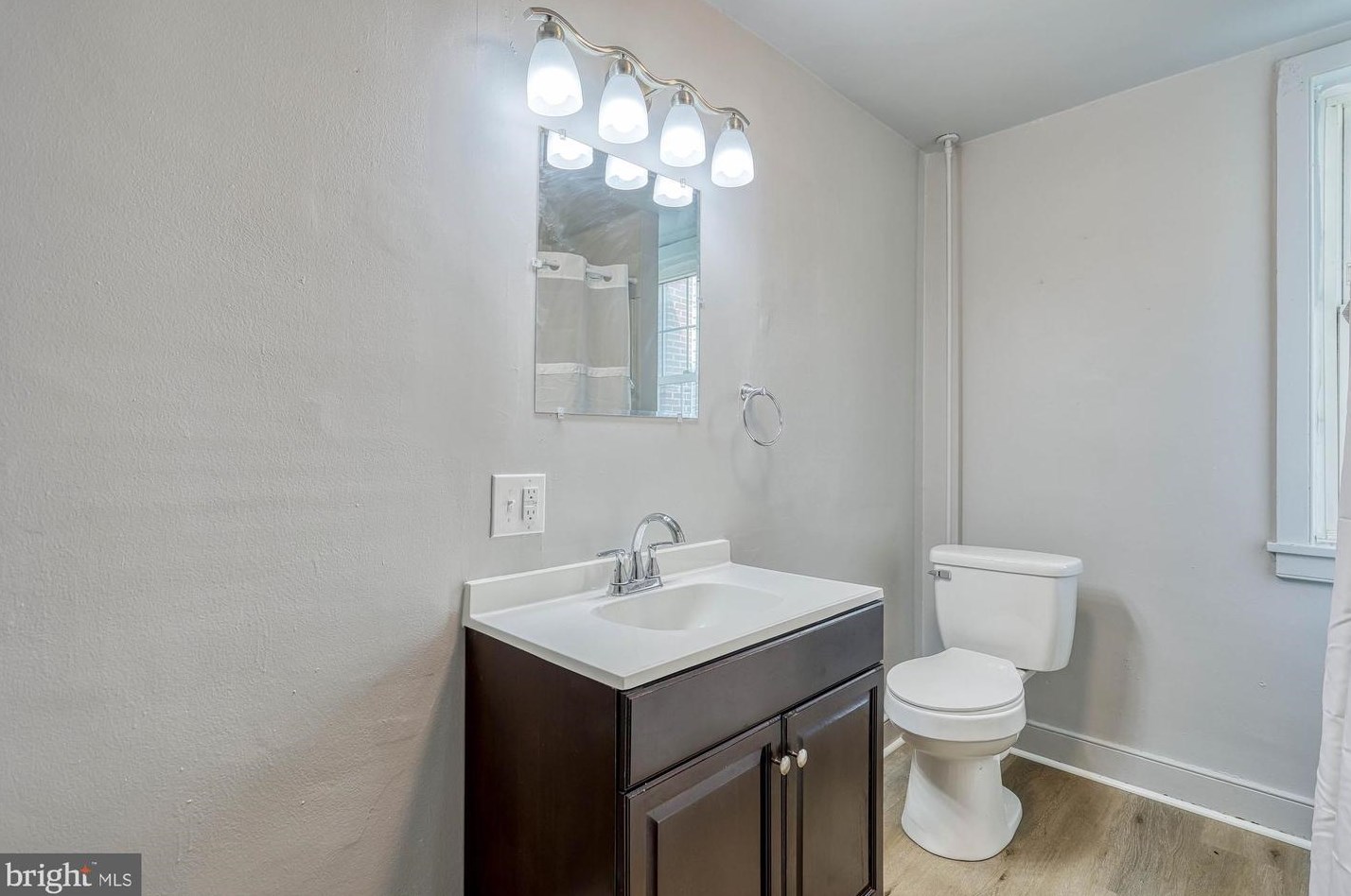 210 Cooper St, Strinestown PA  17345-1416 exterior