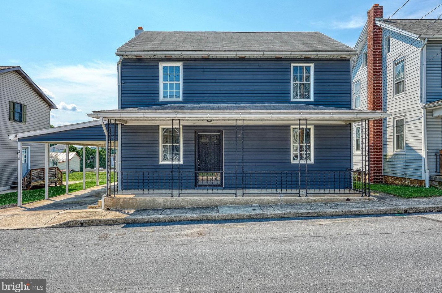 210 Cooper St, Strinestown, PA 17345
