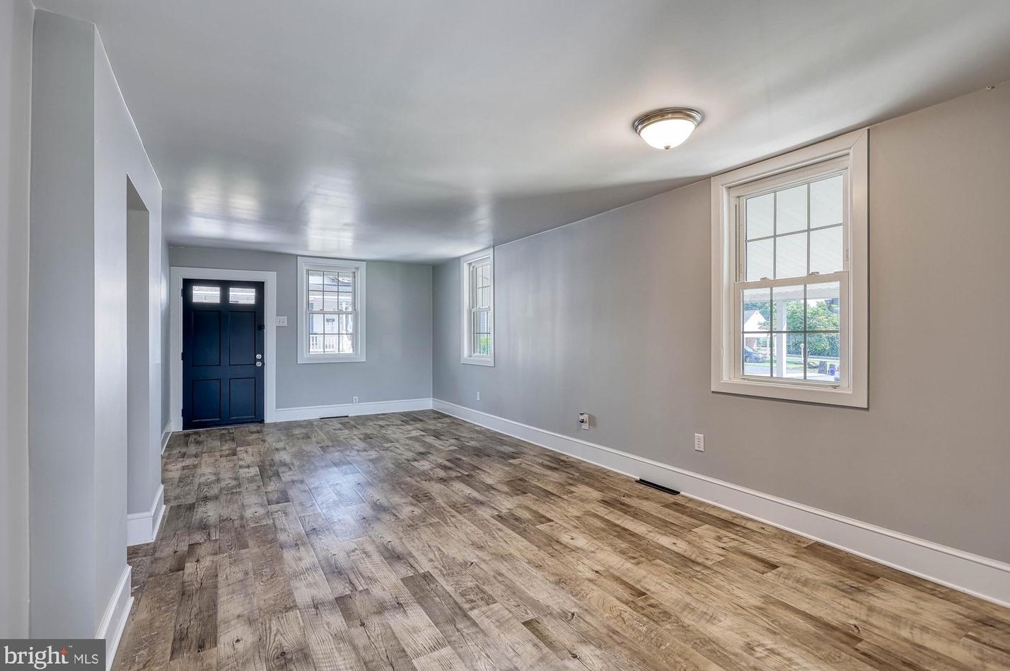 210 Cooper St, Strinestown PA  17345-1416 exterior