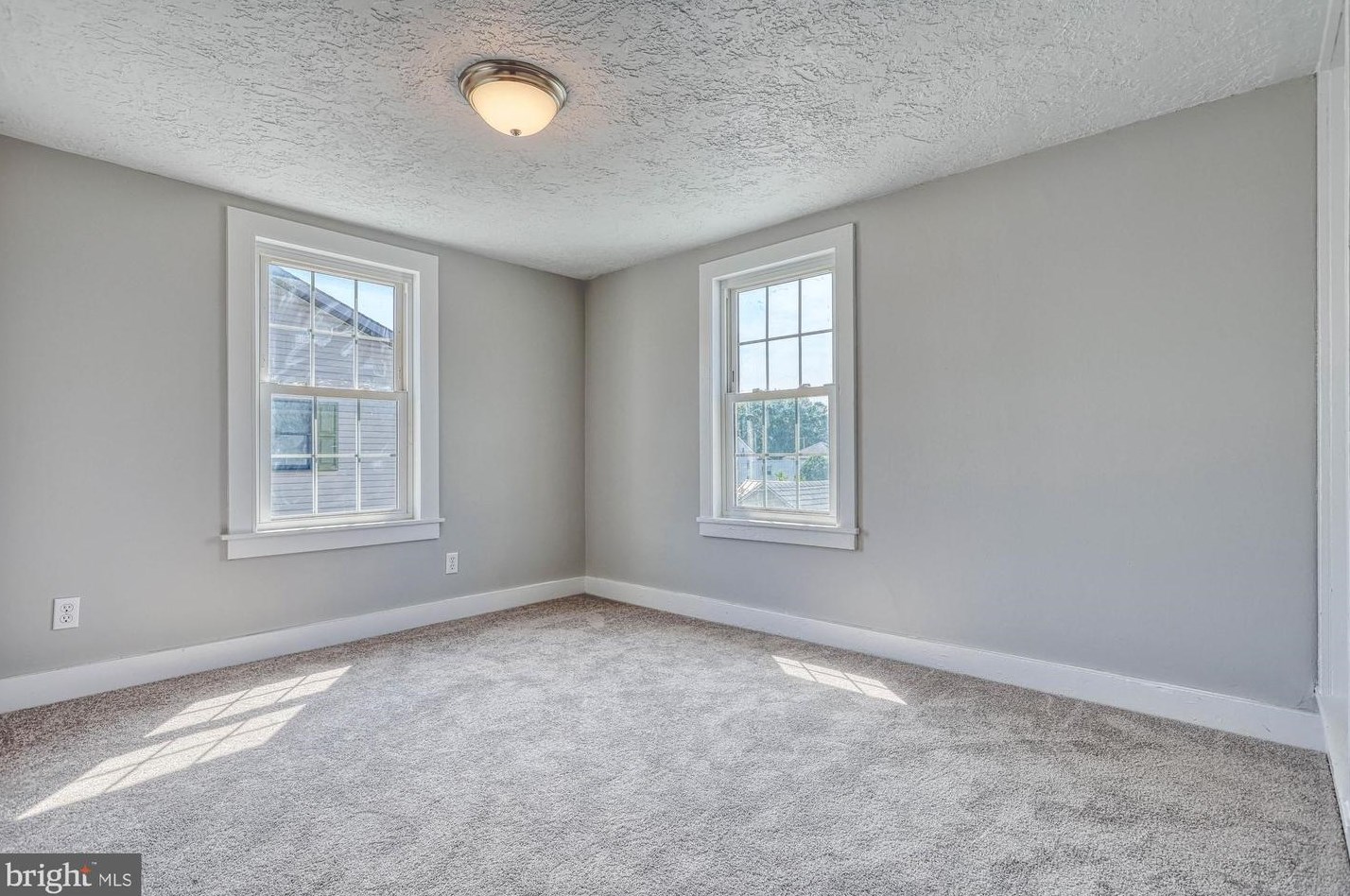 210 Cooper St, Strinestown PA  17345-1416 exterior