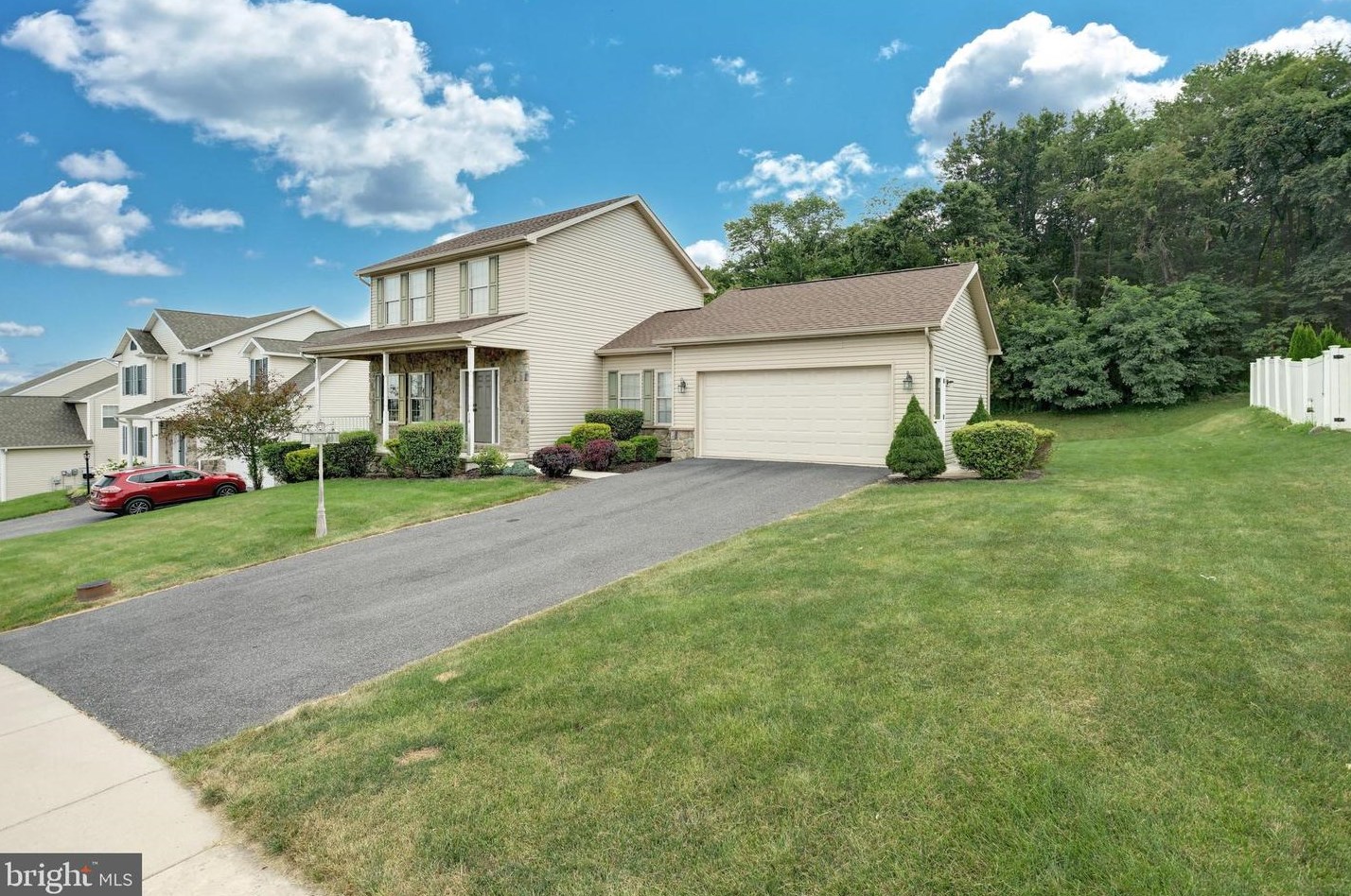 110 Champions Dr, York Haven, PA 17370
