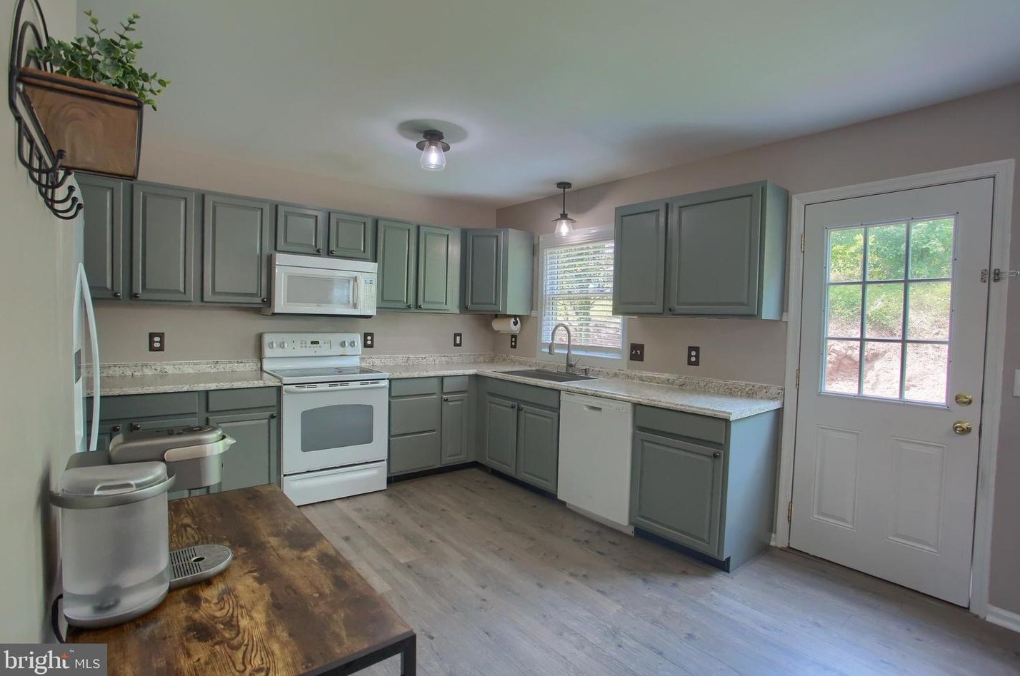 33 Privet Dr, Etters, PA 17319