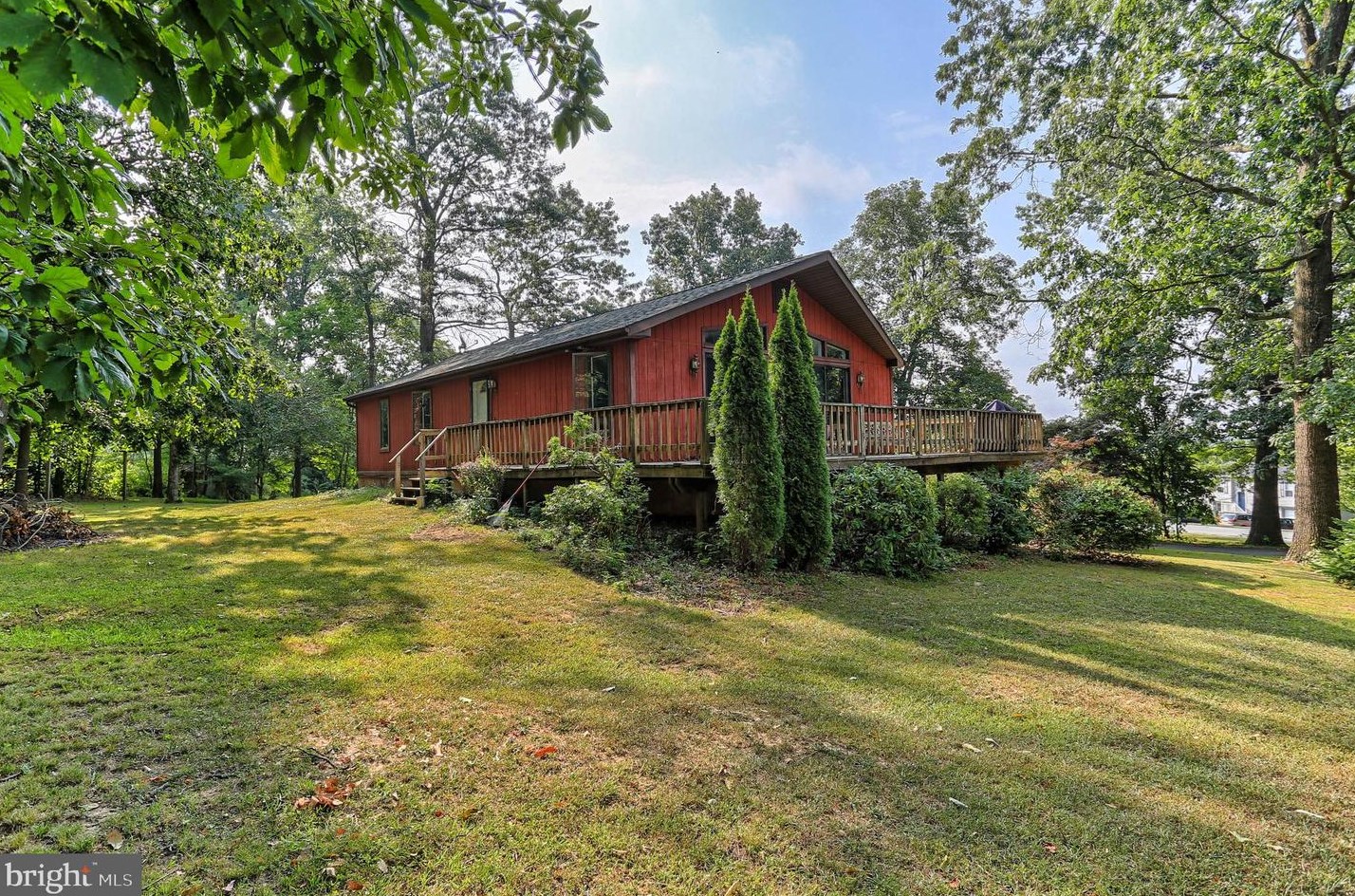 3026 Acorn Ln, Red Lion, PA 17356