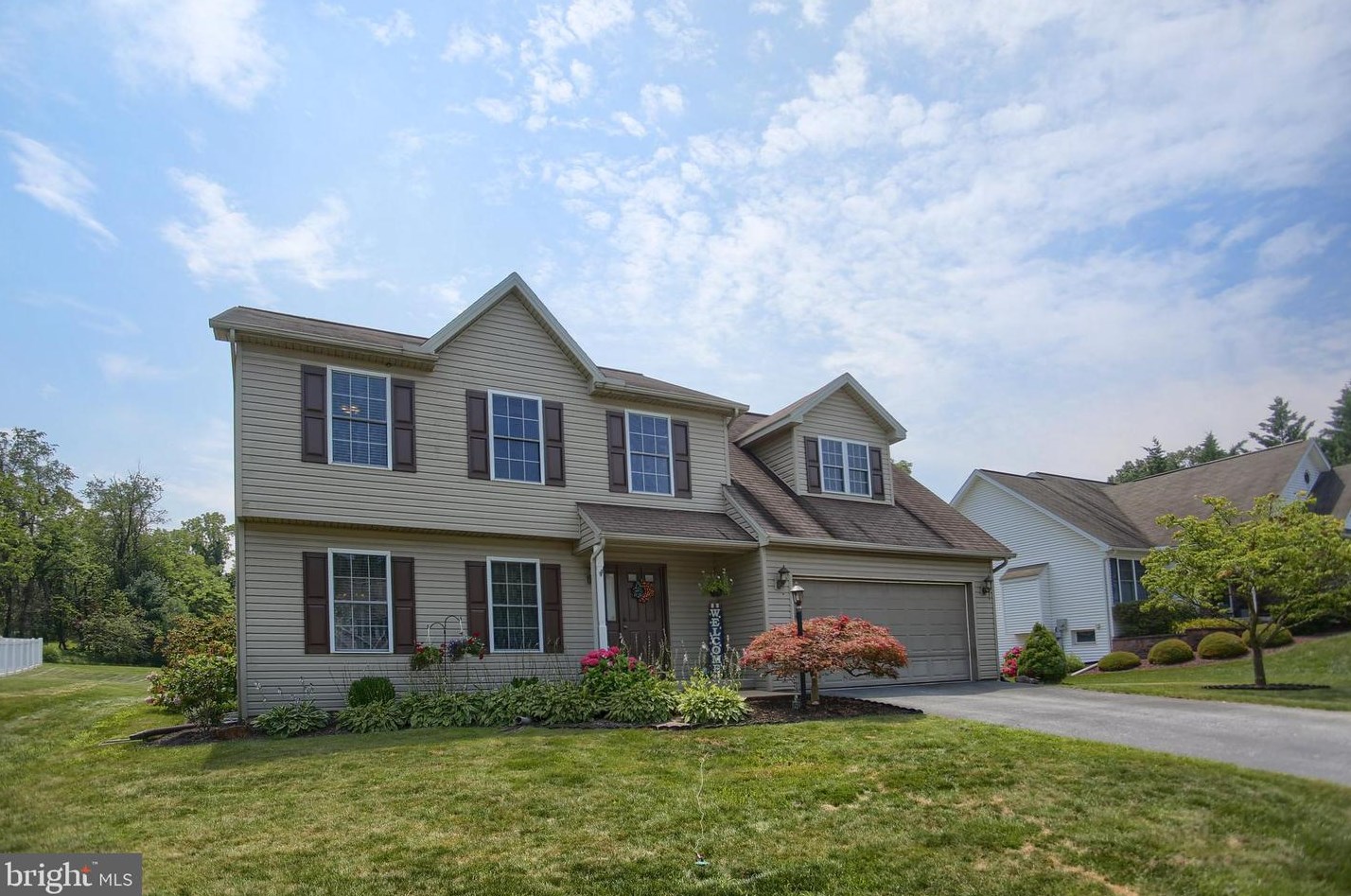 20 Springhouse Cir, Etters, PA 17319