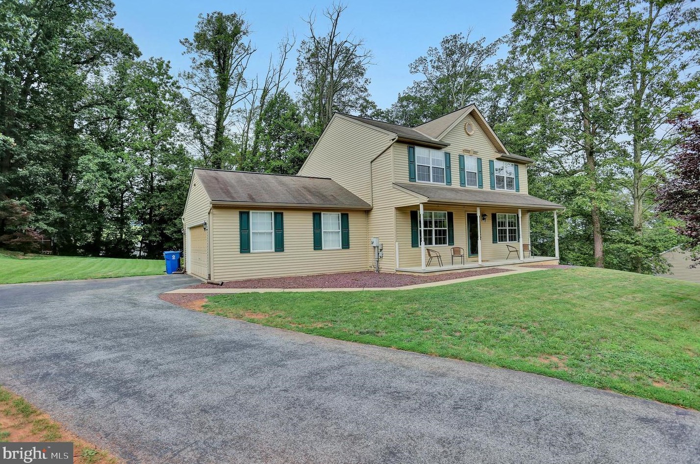 4490 Lynwood Dr, Spring Grove, PA 17362