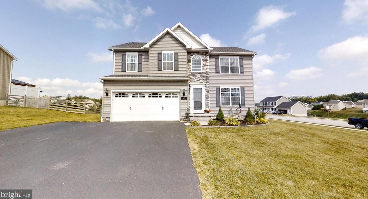 367 Sunset Dr, Hanover, PA 17331