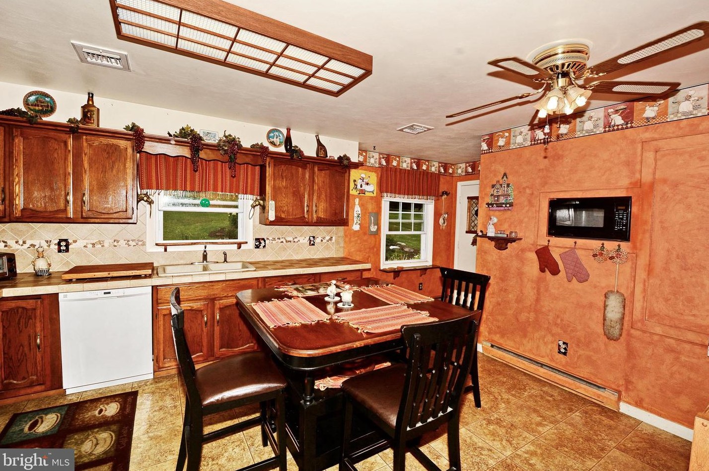 1561 Kbs Rd, Spring Grove, PA 17362-8707