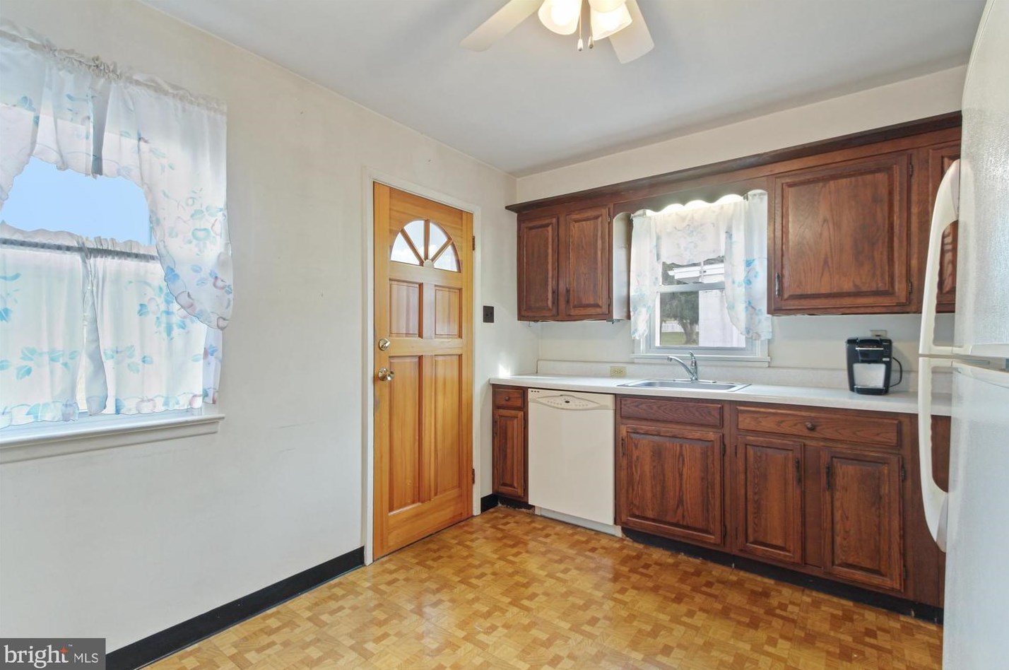 61 Franklin St, Yoe PA  17313-9569 exterior